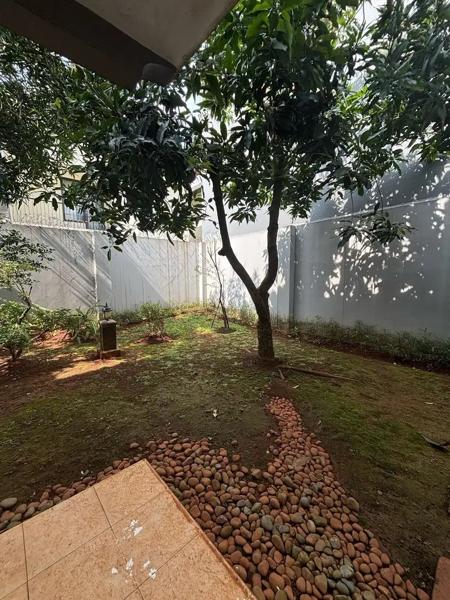 Rumah Disewakan di Cluster Taman Simpruk Lippo Cikarang